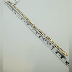 Elegante pulcera de oro laminado 18k